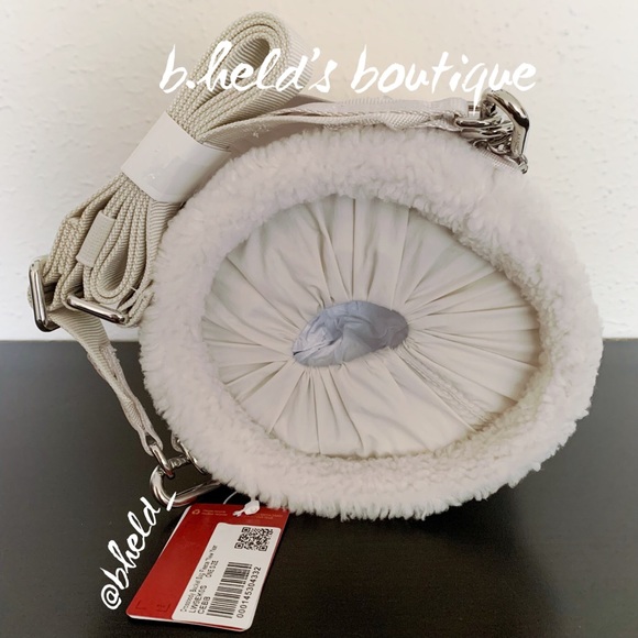 lululemon Lunar New Year Crossbody Bucket Bag Fleece Rabbit Plush Embroidery NWT - Picture 10 of 15